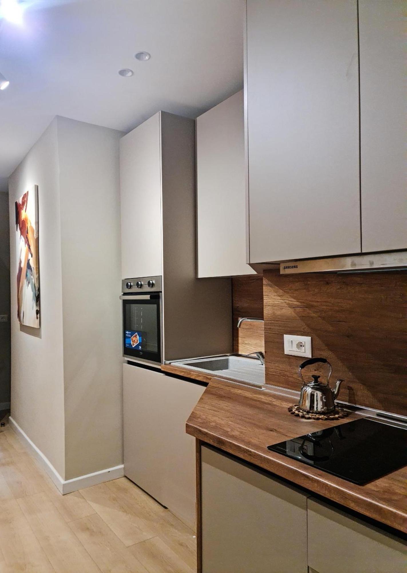 Meri Apartment 티라나 외부 사진